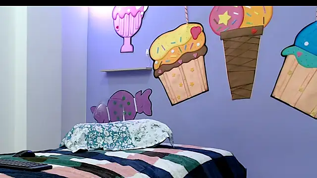 Snapshot of luna69sexgirl chatting on 10-29-25, 08:54 luna69sexgirl online show from 10-29-25, 08:54