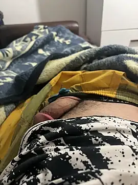 Snapshot of Hernann19 chatting on 12-13-25, 10:15 Hernann19 online show from 12-13-25, 10:15