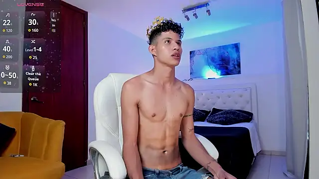 KamiSuarez online show from 03-09-26, 06:34