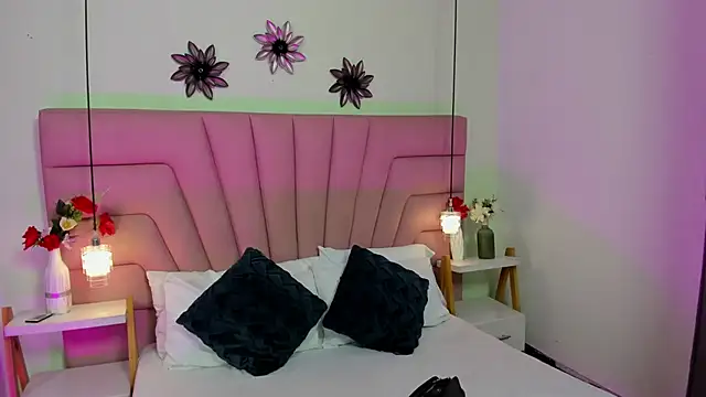 Snapshot of Kim_Luna1 chatting on 02-04-26, 03:12 Kim Luna1 online show from 02-04-26, 03:12