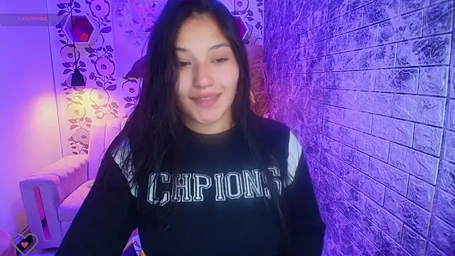 Snapshot of emmaa_garciia chatting on 11-20-25, 03:28 emmaa garciia online show from 11-20-25, 03:28