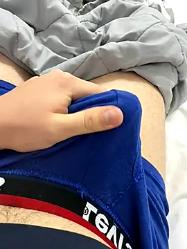 Snapshot of Bubik1 chatting on 11-09-25, 06:44 Bubik1 online show from 11-09-25, 06:44