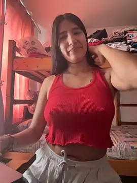 Snapshot of scarlethsb33 chatting on 11-27-25, 06:32 scarlethsb33 online show from 11-27-25, 06:32