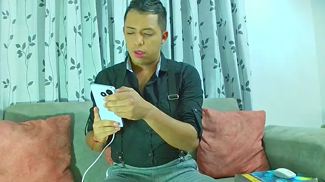 Mike Fetiche online show from 11-20-25, 06:13