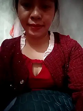 Bamboo-niee123 online show from 11-10-25, 08:41