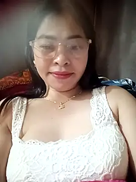 Bamboo-niee123 online show from 12-13-25, 07:53