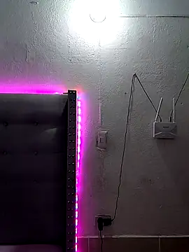 Snapshot of Hairy_ptt chatting on 12-19-25, 02:13 Hairy ptt online show from 12-19-25, 02:13