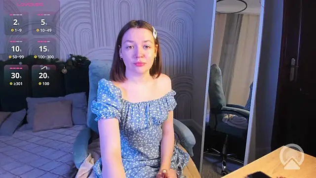 Snapshot of R_I_N_A chatting on 01-10-26, 01:07 R I N A online show from 01-10-26, 01:07