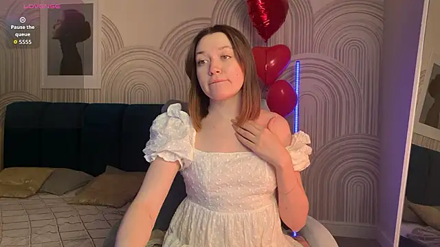 Snapshot of R_I_N_A chatting on 02-24-26, 01:36 R I N A online show from 02-24-26, 01:36