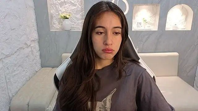 Nikka Tx online show from 11-19-25, 03:06