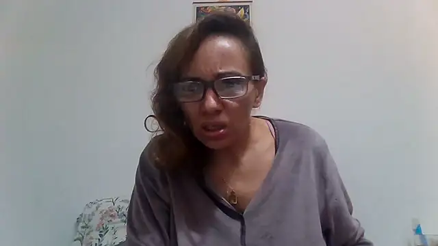 Snapshot of loveryvicky chatting on 03-12-26, 09:54 loveryvicky online show from 03-12-26, 09:54