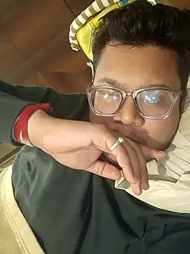 Snapshot of playboy210600 chatting on 11-10-25, 05:01 playboy210600 online show from 11-10-25, 05:01