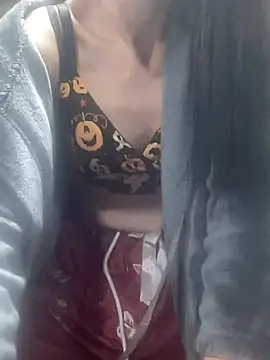 NaughtyNewGirl online show from 10-30-25, 07:43