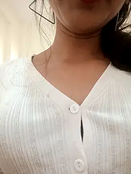 Cute Sanaaya online show from 12-14-25, 10:09