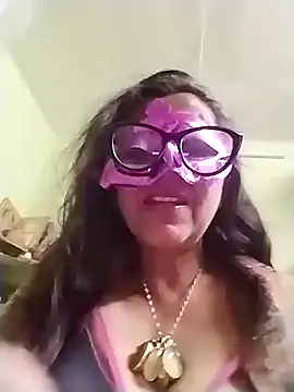 LOVE  RANI online show from 12-20-25, 01:40