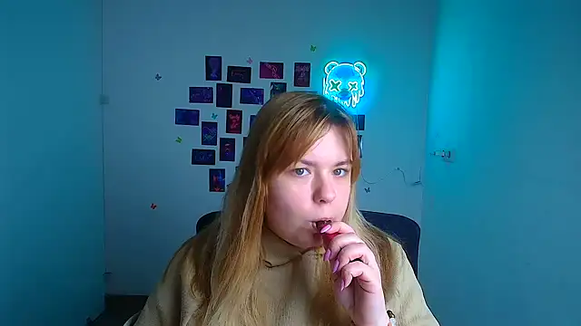 SusannaNight online show from 04-17-26, 05:21