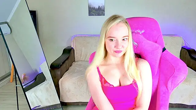 Shawty Mia online show from 04-18-26, 07:07