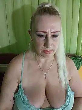 Snapshot of Esenia505 chatting on 07-20-26, 11:34 Esenia505 online show from 07-20-26, 11:34