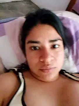 Snapshot of AlayaMore chatting on 11-01-25, 02:52 AlayaMore online show from 11-01-25, 02:52