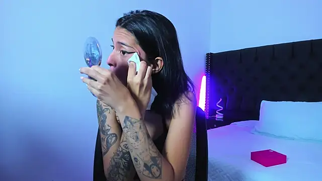 LilithLuxorr online show from 12-21-25, 10:39