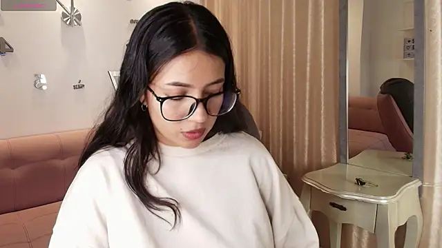 KamyGlam online show from 02-09-26, 08:02