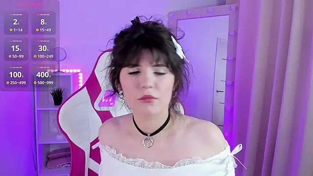 DivaLune online show from 11-15-25, 09:43