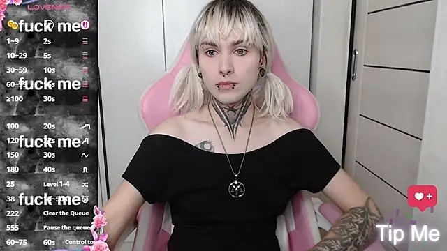 ElixabetANG online show from 11-16-25, 12:38