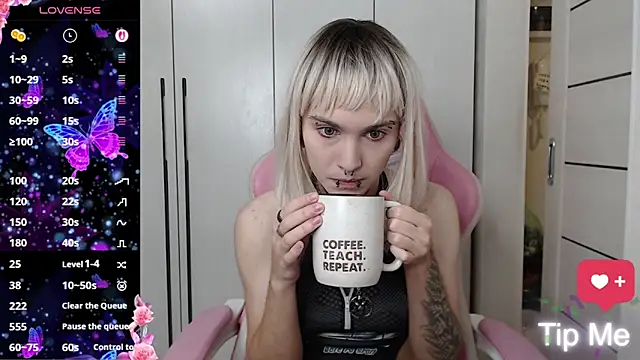 ElixabetANG online show from 11-27-25, 12:56