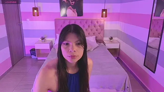 Snapshot of samantaortega__ chatting on 11-10-25, 12:15 samantaortega online show from 11-10-25, 12:15