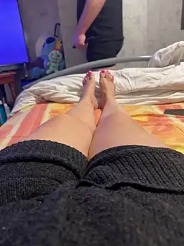 Snapshot of Lylyetcedric chatting on 01-05-26, 10:13 Lylyetcedric online show from 01-05-26, 10:13