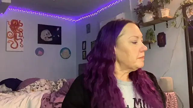 Snapshot of kristallic chatting on 01-11-26, 03:06 kristallic online show from 01-11-26, 03:06