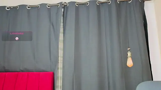 Snapshot of Flor_Gil chatting on 12-20-25, 03:46 Flor Gil online show from 12-20-25, 03:46