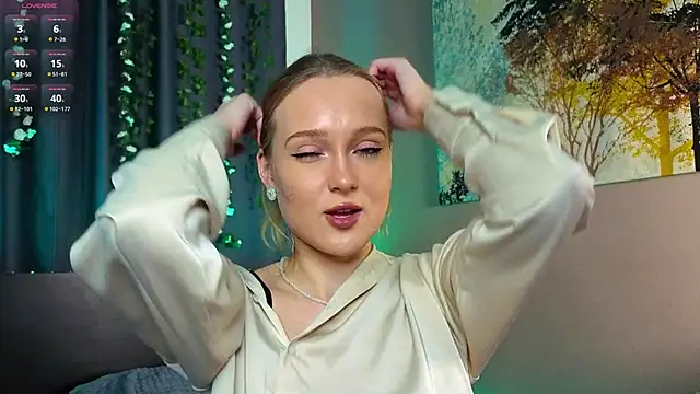 VanessaLightDiamond online show from 11-09-25, 04:11