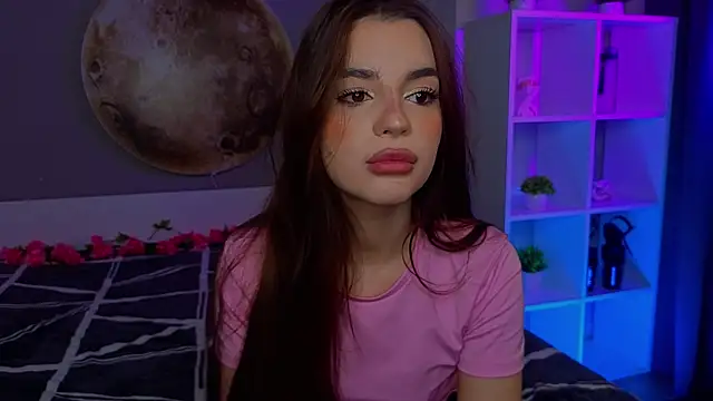 LauraHansil online show from 03-24-26, 07:08