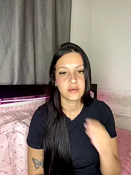 Snapshot of lissalves chatting on 11-10-25, 11:48 lissalves online show from 11-10-25, 11:48