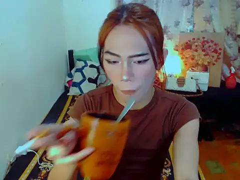 Snapshot of EXOTICGEORGINA chatting on 12-15-25, 09:30 EXOTICGEORGINA online show from 12-15-25, 09:30