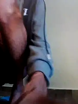 Snapshot of skinniyGabriel chatting on 11-19-25, 01:55 skinniyGabriel online show from 11-19-25, 01:55