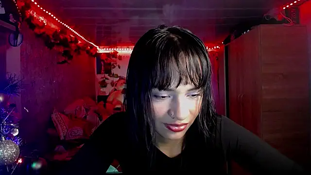 Snapshot of Samara_Homescapes chatting on 12-21-25, 03:46 Samara Homescapes online show from 12-21-25, 03:46