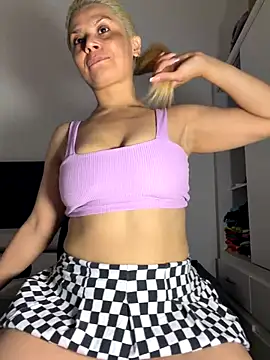 Romy-R-O online show from 12-19-25, 03:24