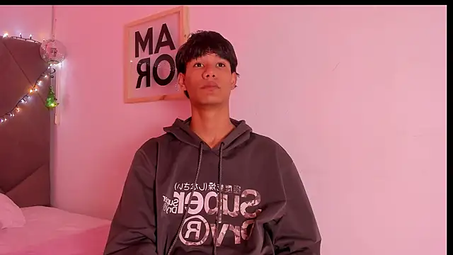 Snapshot of michael_vidal chatting on 11-12-25, 09:25 michael vidal online show from 11-12-25, 09:25