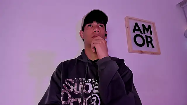 Snapshot of michael_vidal chatting on 11-20-25, 09:14 michael vidal online show from 11-20-25, 09:14