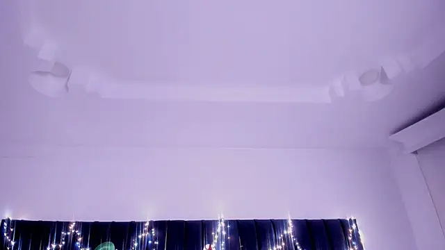 Snapshot of michael_vidal chatting on 12-18-25, 05:35 michael vidal online show from 12-18-25, 05:35