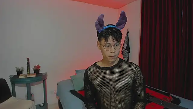 Snapshot of estmonnn chatting on 11-01-25, 12:23 estmonnn online show from 11-01-25, 12:23