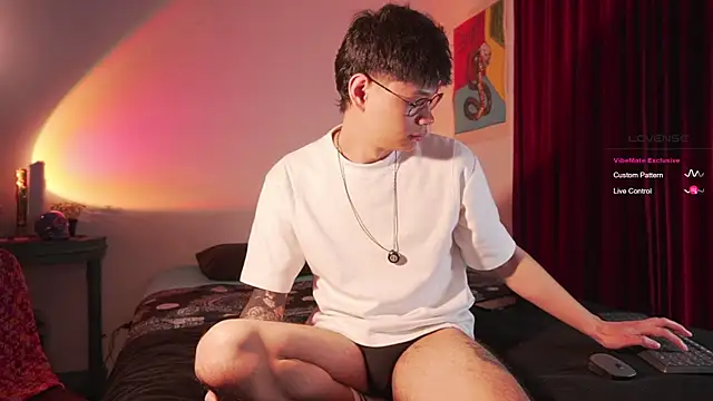 estmonnn online show from 04-21-26, 02:51