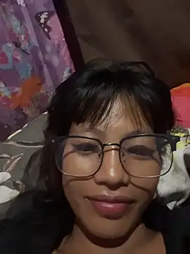 Snapshot of hottiebabe23 chatting on 11-22-25, 09:03 hottiebabe23 online show from 11-22-25, 09:03