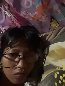 Snapshot of hottiebabe23 chatting on 11-29-25, 09:18 hottiebabe23 online show from 11-29-25, 09:18