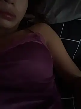 Snapshot of hottiebabe23 chatting on 01-19-26, 08:18 hottiebabe23 online show from 01-19-26, 08:18