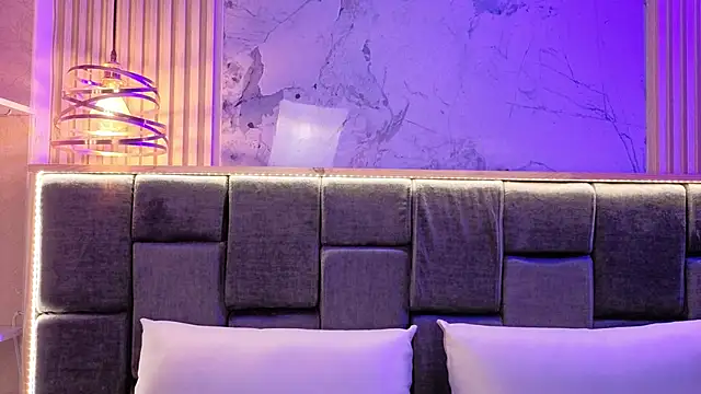 Snapshot of Im-Lola chatting on 11-06-25, 07:37 Im-Lola online show from 11-06-25, 07:37