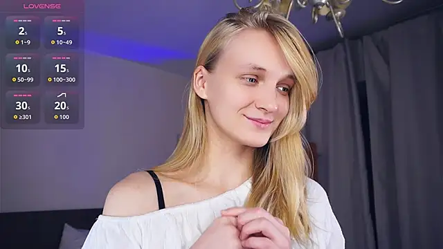 Snapshot of DierdreJacobsohn chatting on 11-08-25, 06:13 DierdreJacobsohn online show from 11-08-25, 06:13