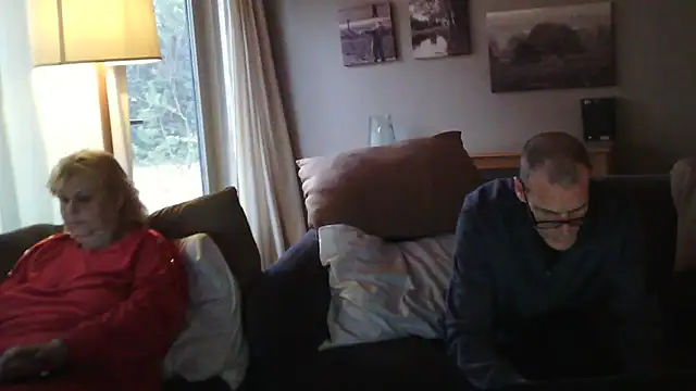 Snapshot of Sylviastar46 chatting on 11-26-25, 08:26 Sylviastar46 online show from 11-26-25, 08:26